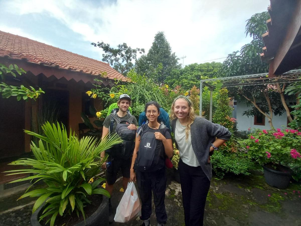 Juda Homestay Banyuwangi  Exterior photo